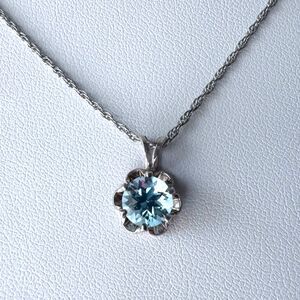 Vintage Sterling Silver Blue Topaz Pendant & Chain Necklace 18 inch, Solitaire